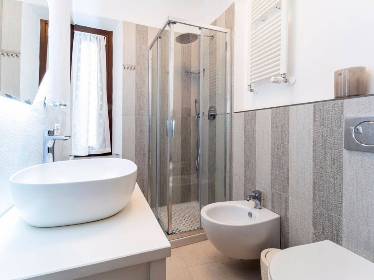 bagno gres effetto tessuto firenze ristrutturazione