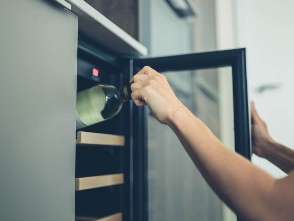 Cantinetta vino: le migliori soluzioni d'arredo per ogni spazio | Facile Ristrutturare